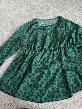 SHEIN Green and Black Leopard Print Long Sleeve Tunic